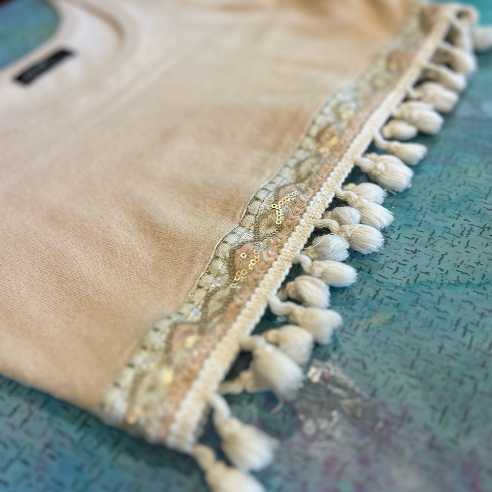 Soft Neutral Tassel Set - Picture 3 of 16